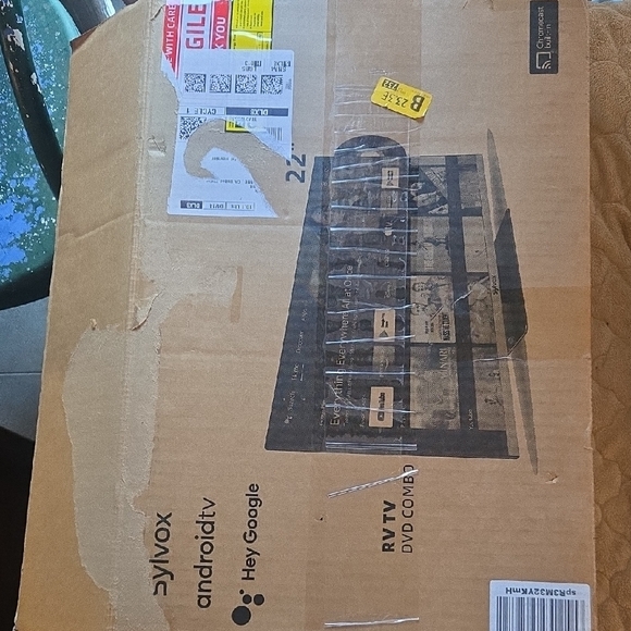 Sylvox 22" Smart RV TV DVD Combo - Picture 2 of 4